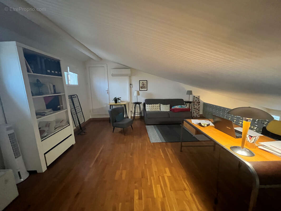 Appartement à NIMES
