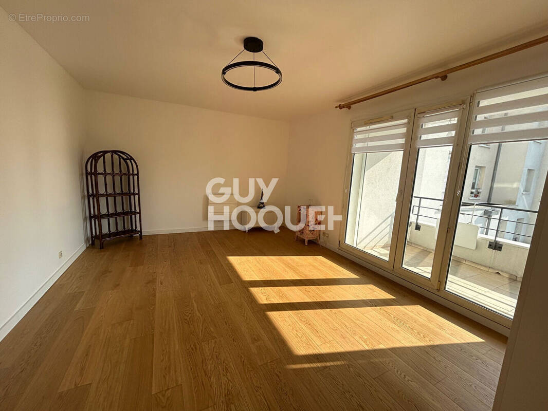 Appartement à NEUILLY-PLAISANCE