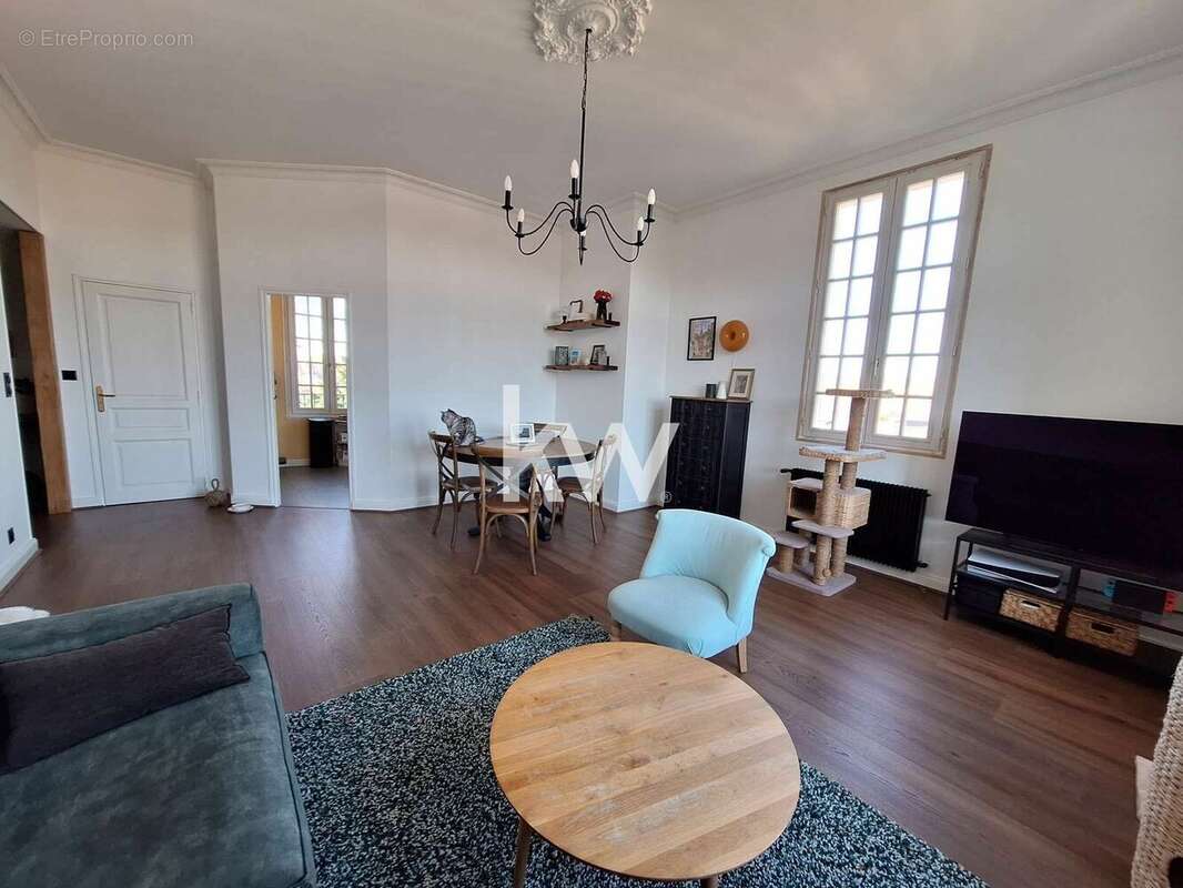 Appartement à EU