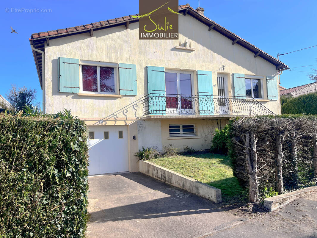 Maison à BRESSUIRE