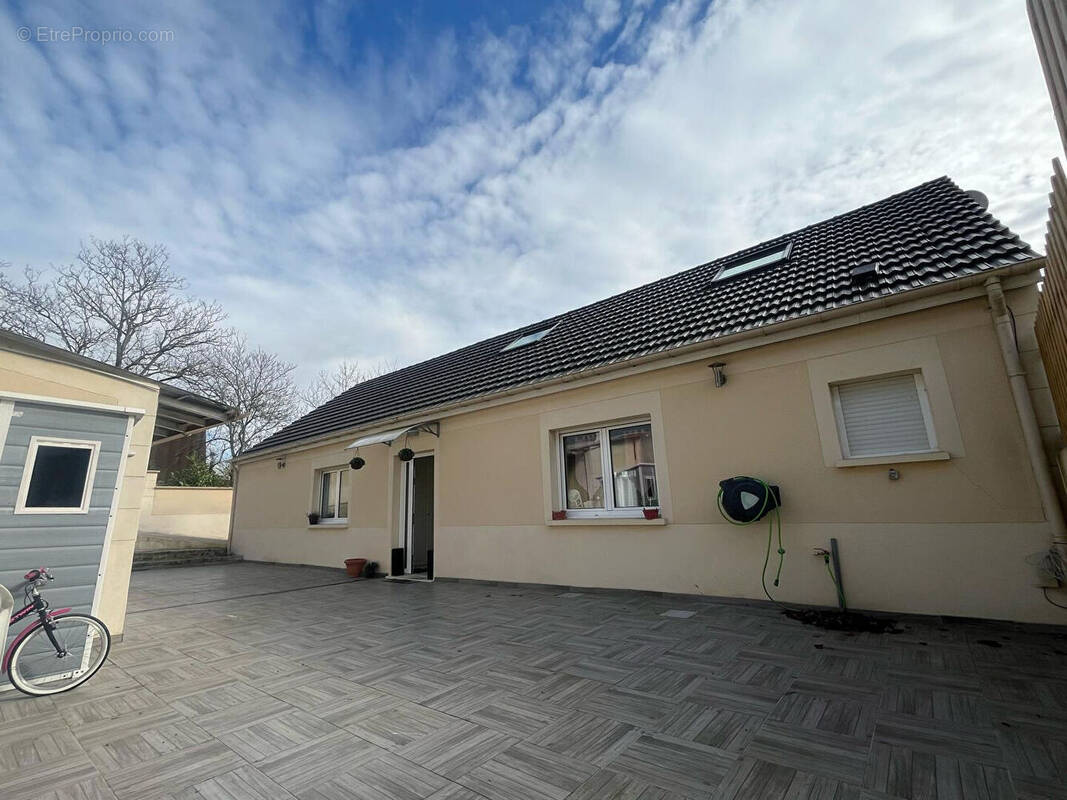Maison à LUZARCHES