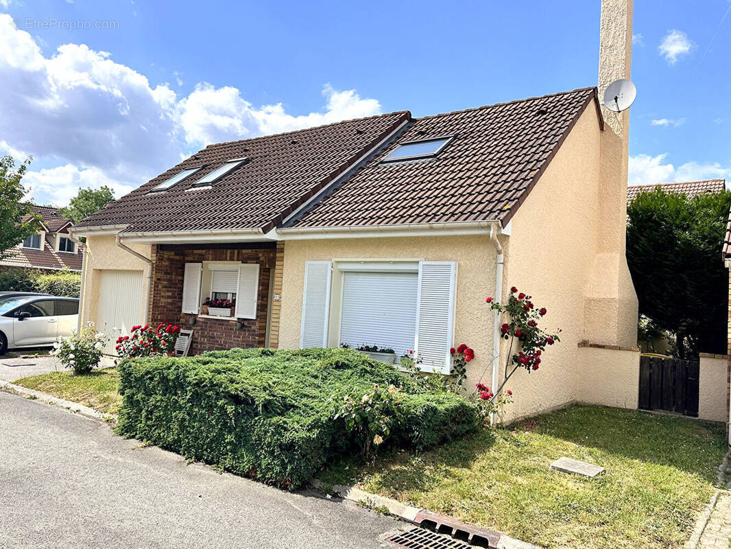 Maison à MONTIGNY-LE-BRETONNEUX
