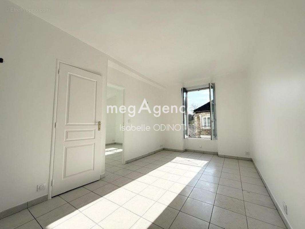 Appartement à MAREIL-SUR-MAULDRE
