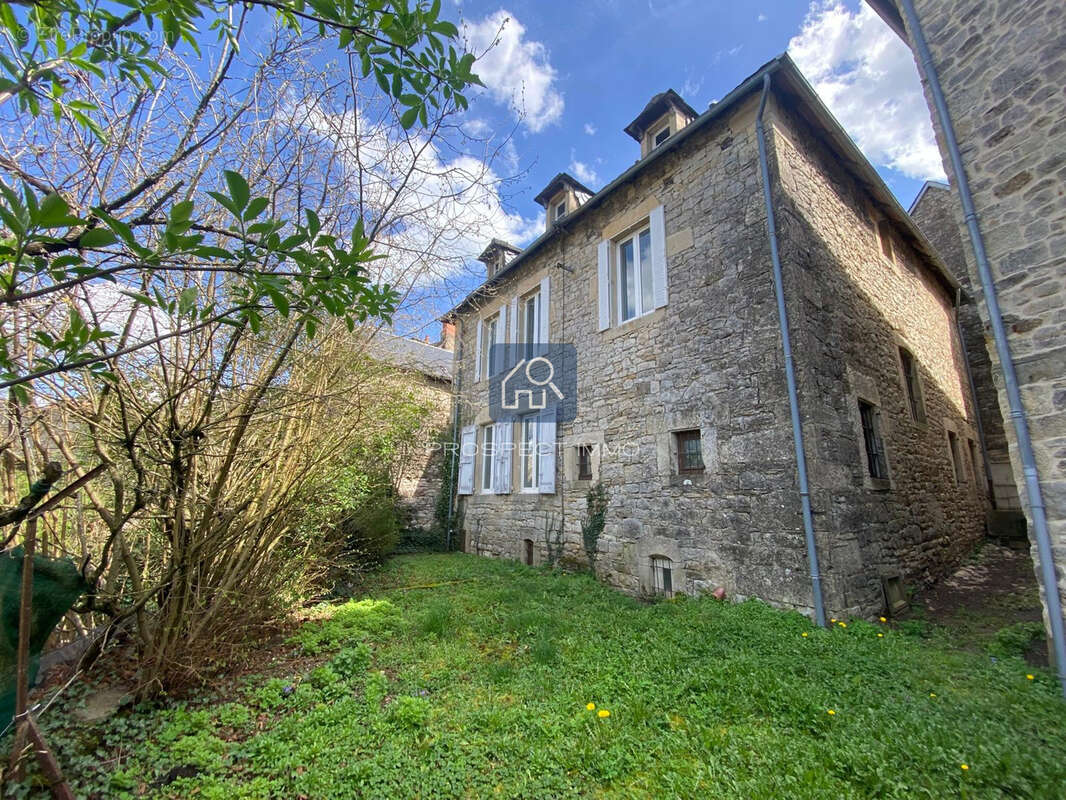 Maison à SEVERAC-L&#039;EGLISE