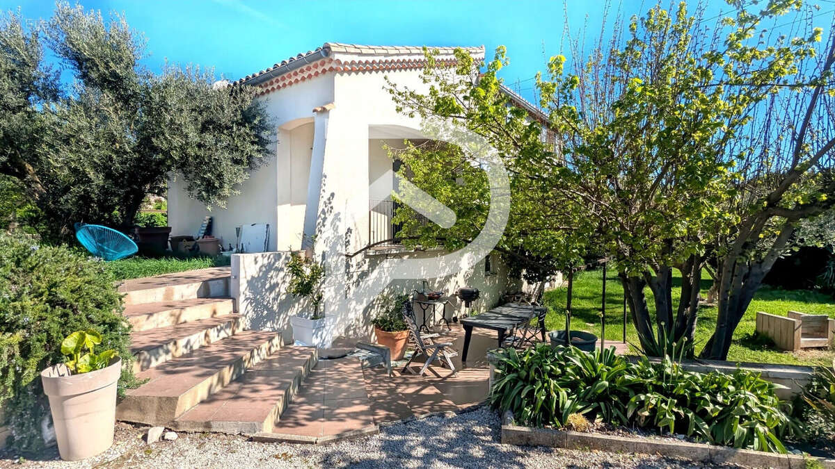 Maison à SAUVETERRE