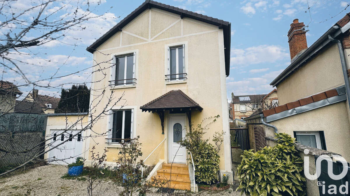 Photo 1 - Maison à SAINTE-SAVINE