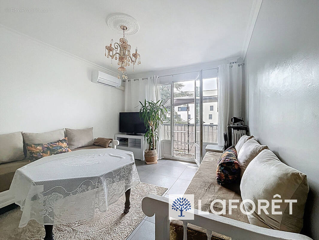 Appartement à LYON-9E