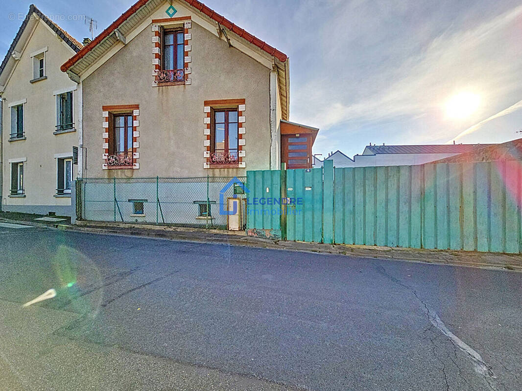 Maison à PIERRELAYE