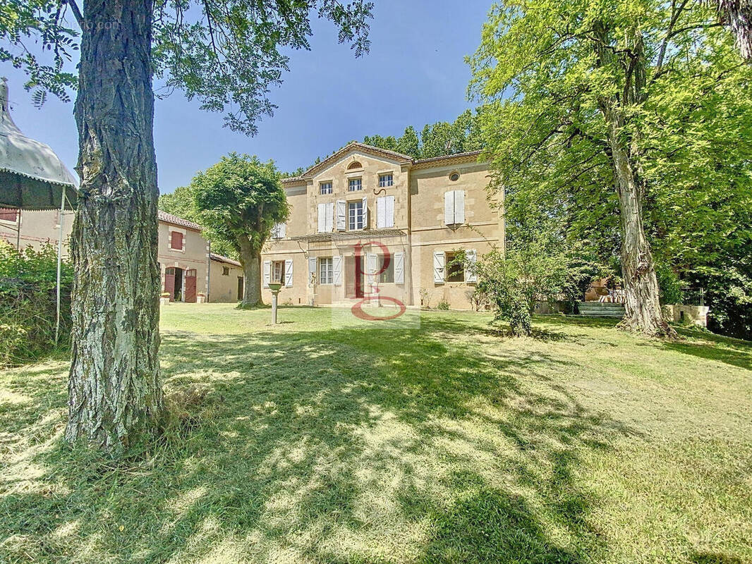 photo7ac05278b00522f658a90c3471f614a4 - Maison à FLEURANCE