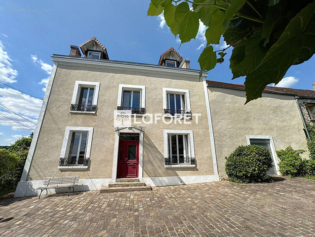 Maison à MAULE
