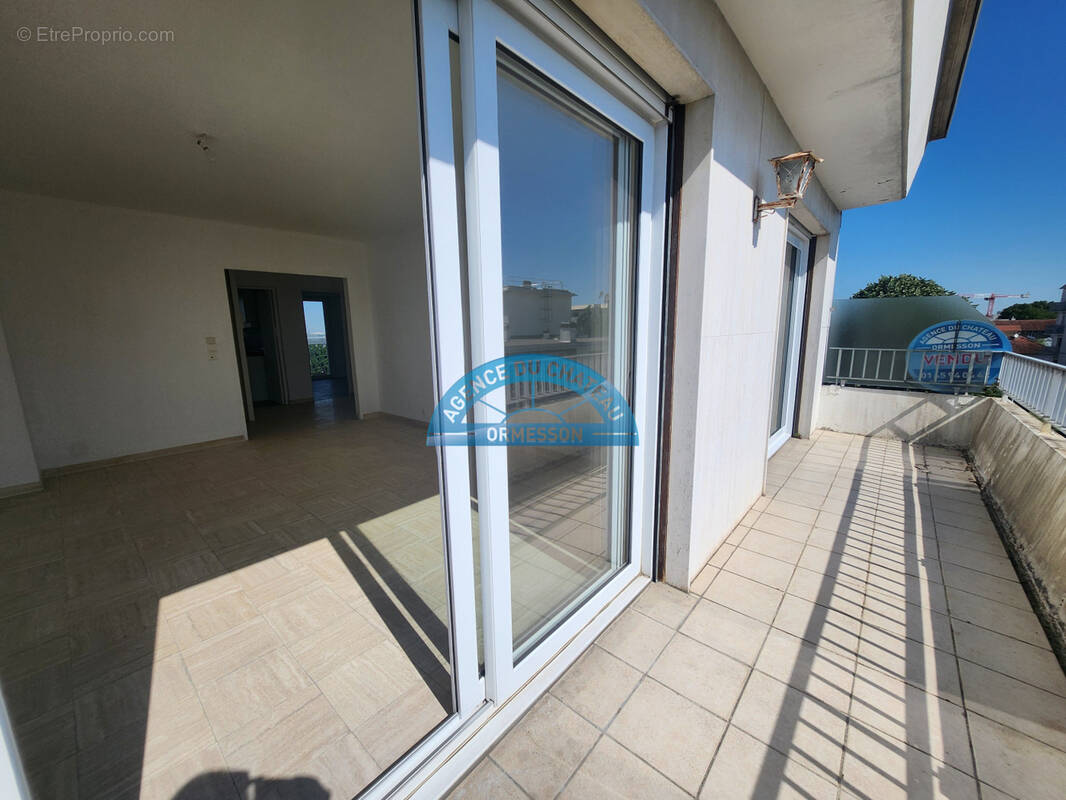 Appartement à CHENNEVIERES-SUR-MARNE