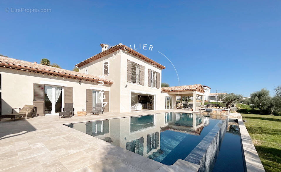 Maison à CALLIAN