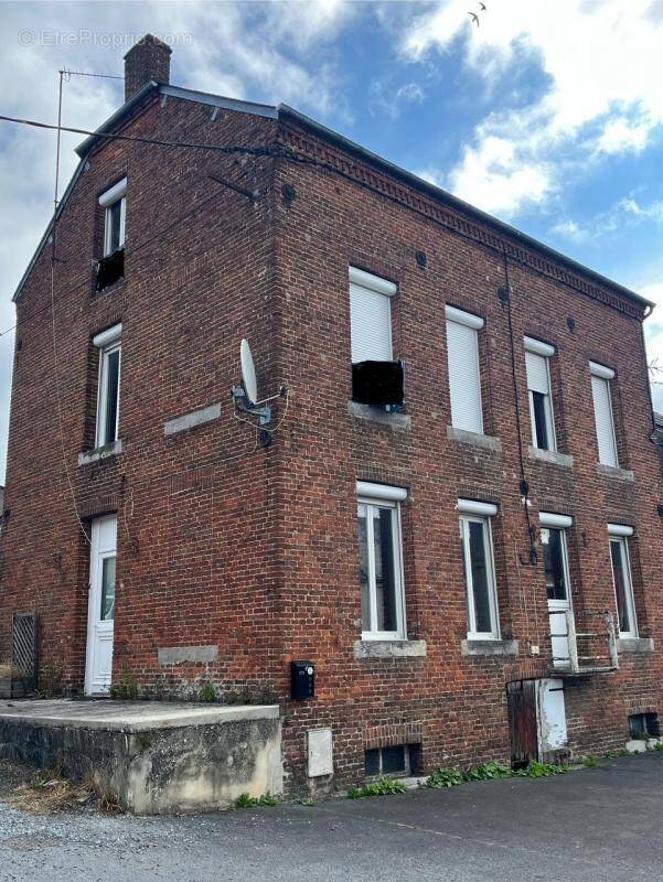Appartement à LE NOUVION-EN-THIERACHE