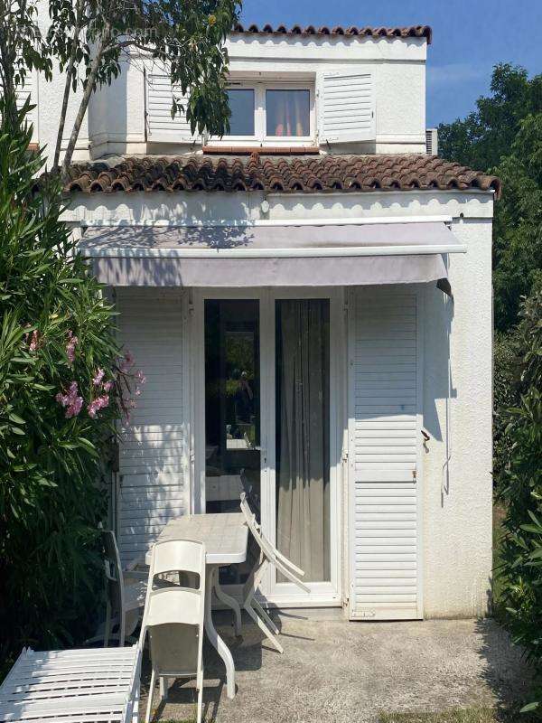 Maison à MANDELIEU-LA-NAPOULE