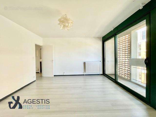   - Appartement à TOULOUSE