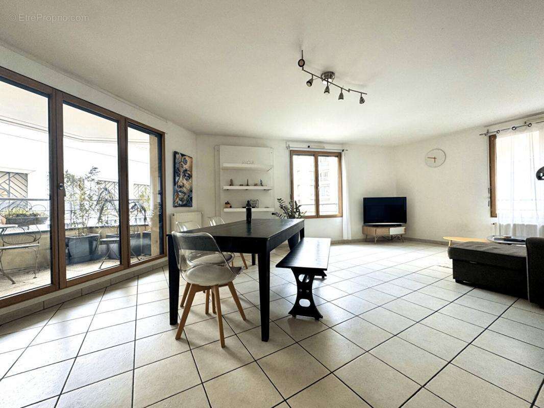 Appartement à LYON-7E