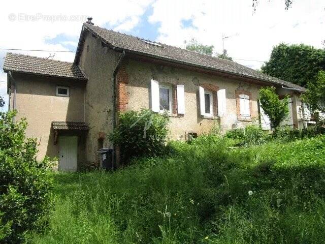 Maison à MONTCOMBROUX-LES-MINES
