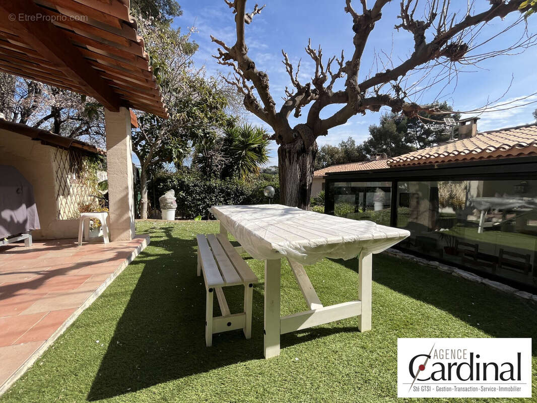 Appartement à CARRY-LE-ROUET