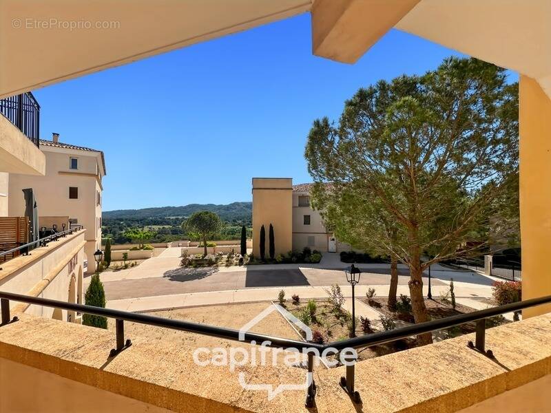 Appartement à MALLEMORT