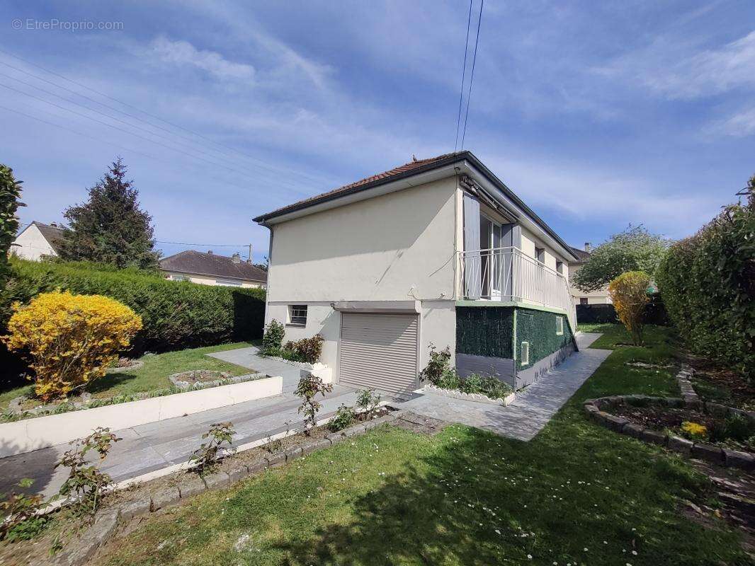 Maison à PETIT-COURONNE