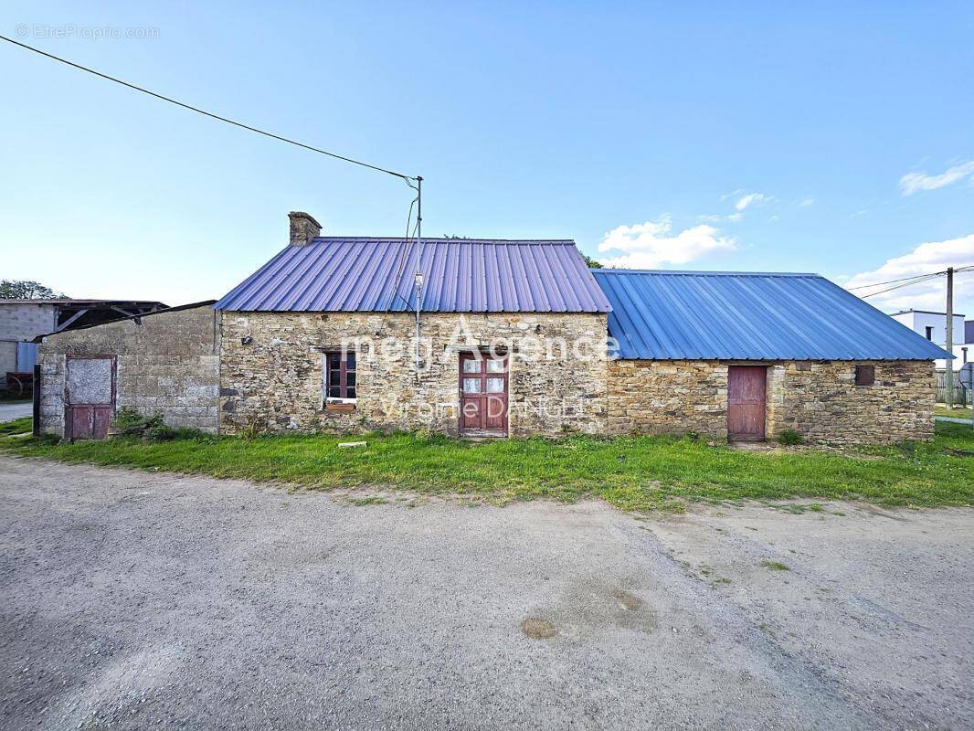Maison à SAINT-GUYOMARD