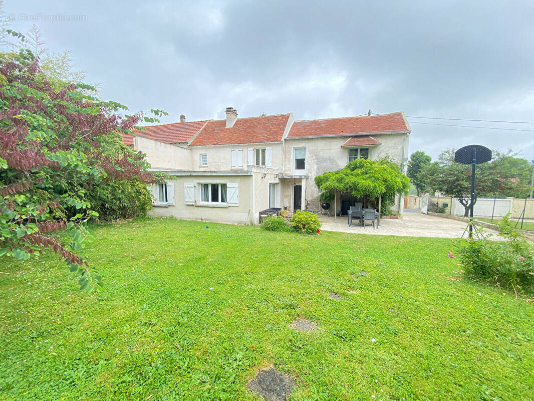 Maison à NANTEUIL-LES-MEAUX