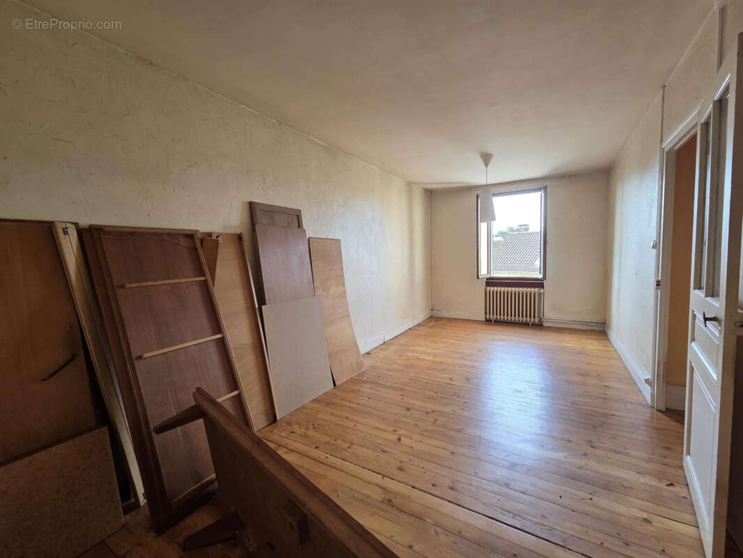 Appartement à LAPALISSE