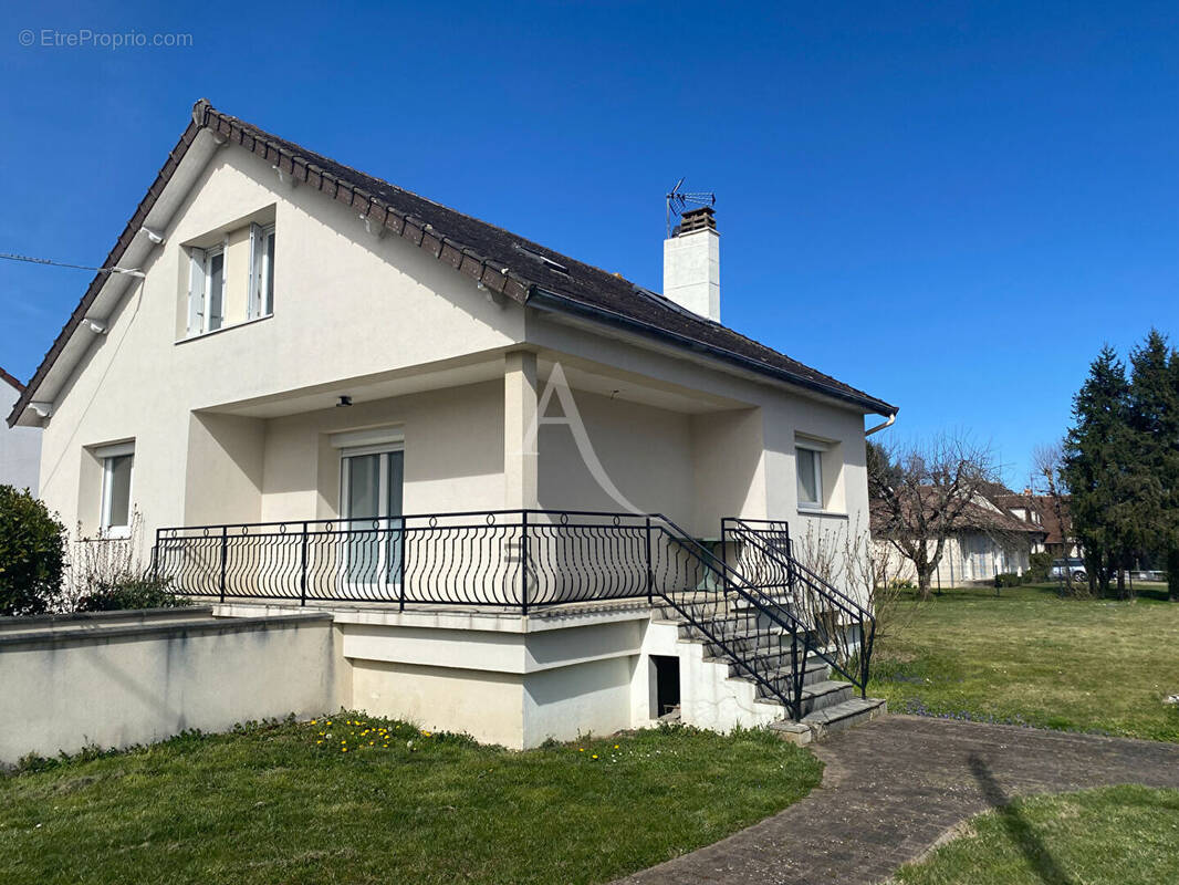 Maison à CHECY