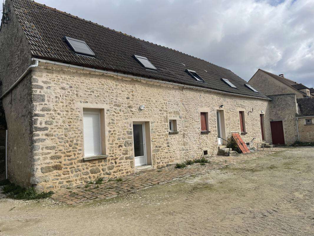 Appartement à MALESHERBES