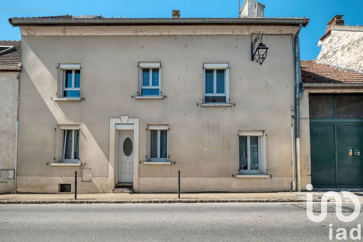 Photo 1 - Maison à MITRY-MORY
