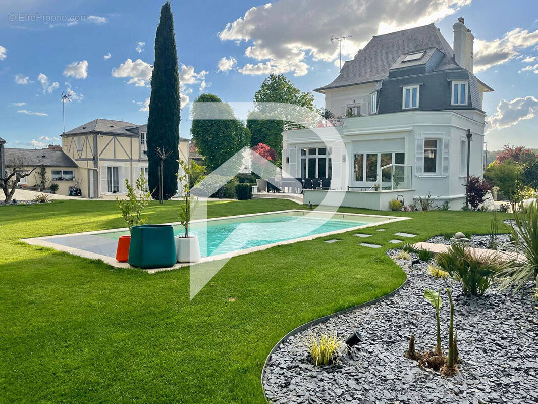 Maison à L&#039;ISLE-ADAM