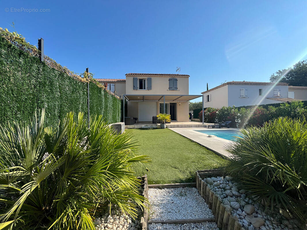 Maison à LAURIS