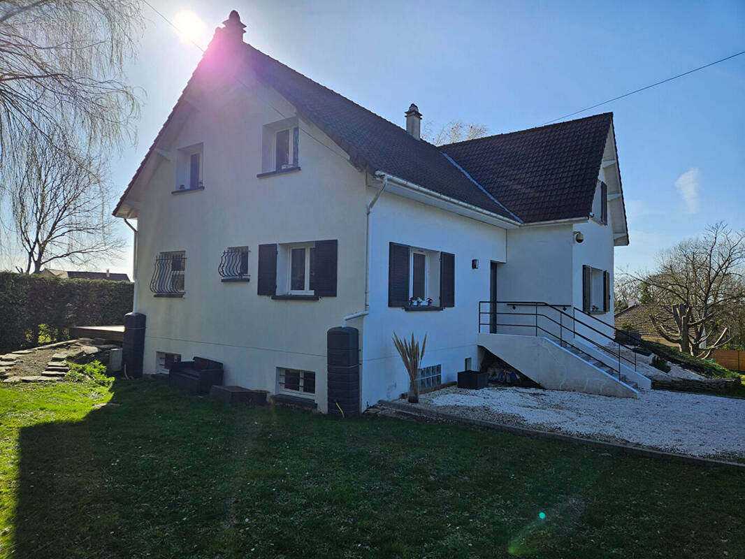 Maison à BAZEMONT