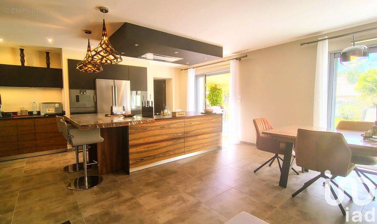 Photo 1 - Maison à SAINT-SATURNIN-LES-APT