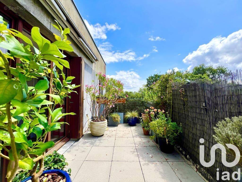 Photo 1 - Appartement à SAINT-JACQUES-DE-LA-LANDE