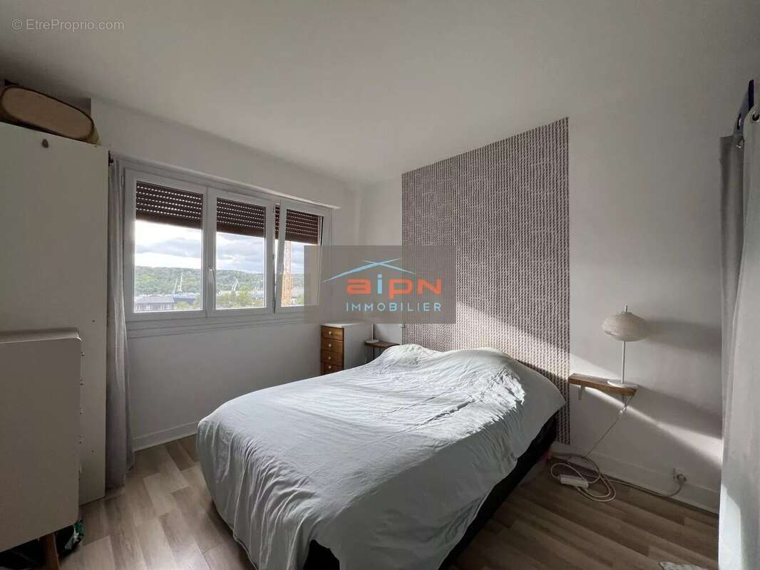 Appartement à PETIT-COURONNE