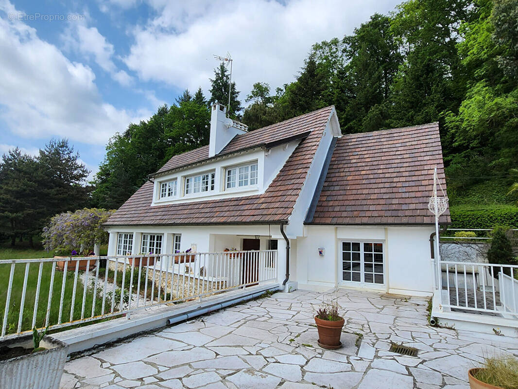 Maison à EPERNON