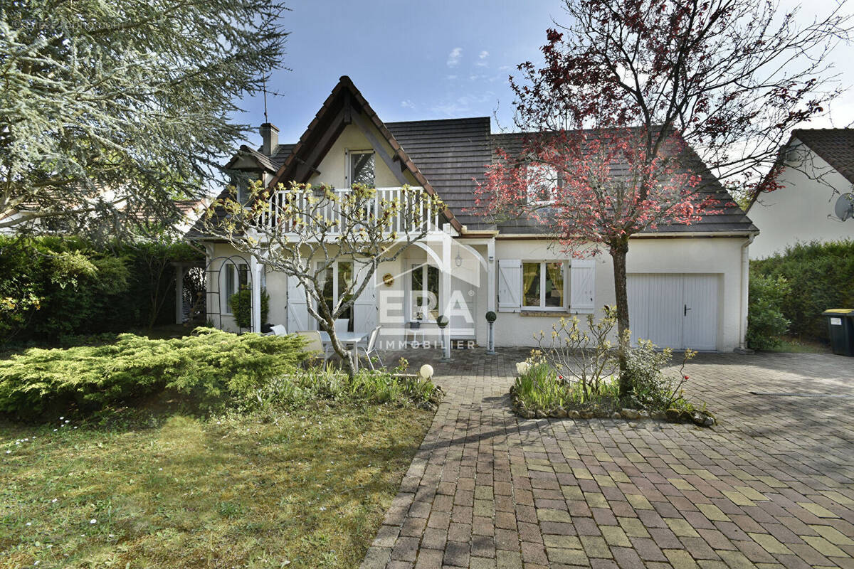 Maison à VILLIERS-SAINT-FREDERIC
