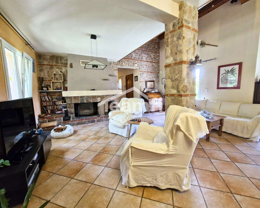 Maison à CORNEILLA-LA-RIVIERE