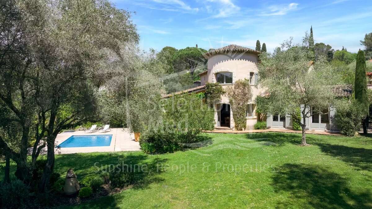 Maison à MOUGINS