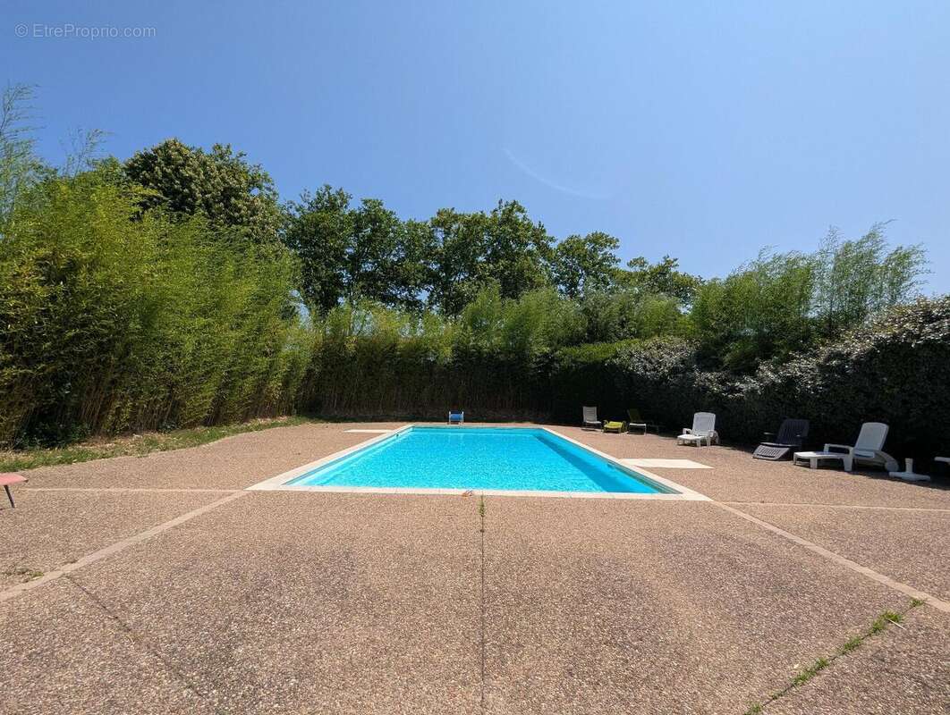  - Appartement à CALUIRE-ET-CUIRE