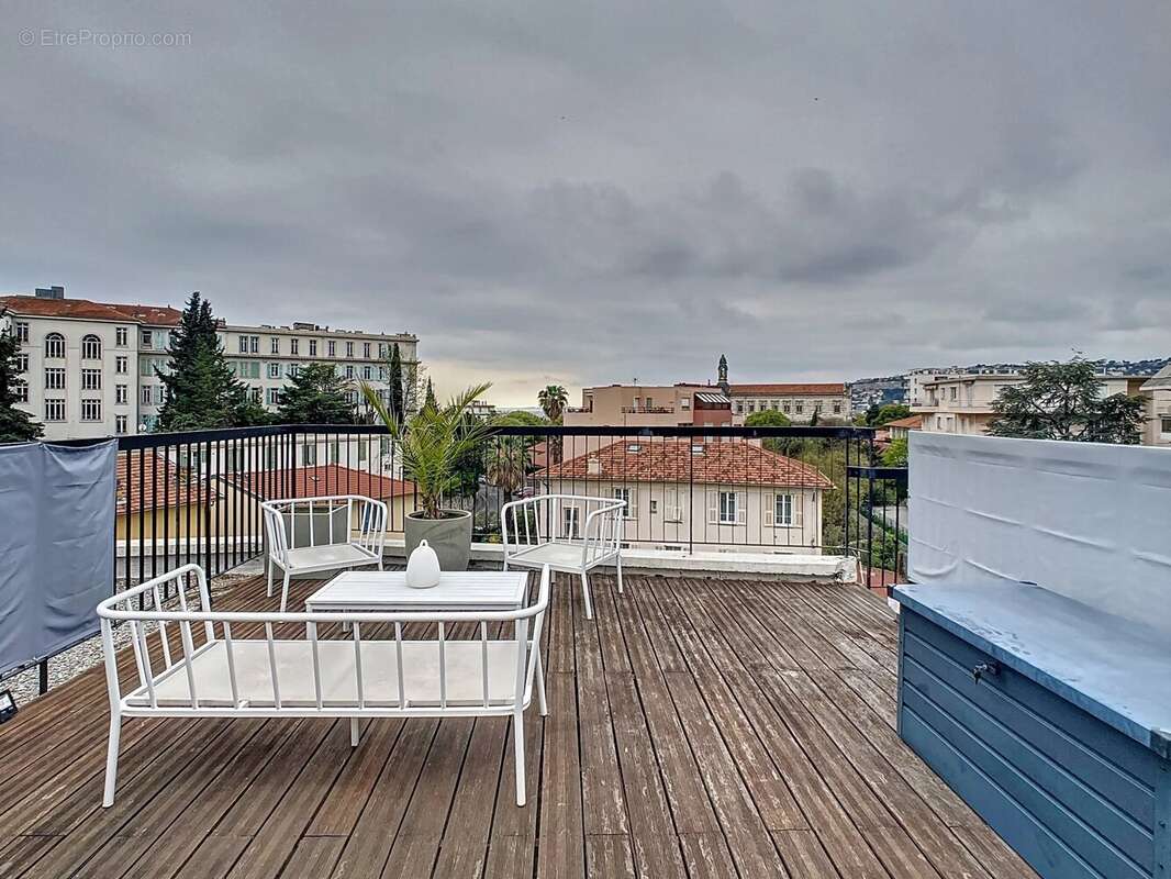 Appartement à NICE