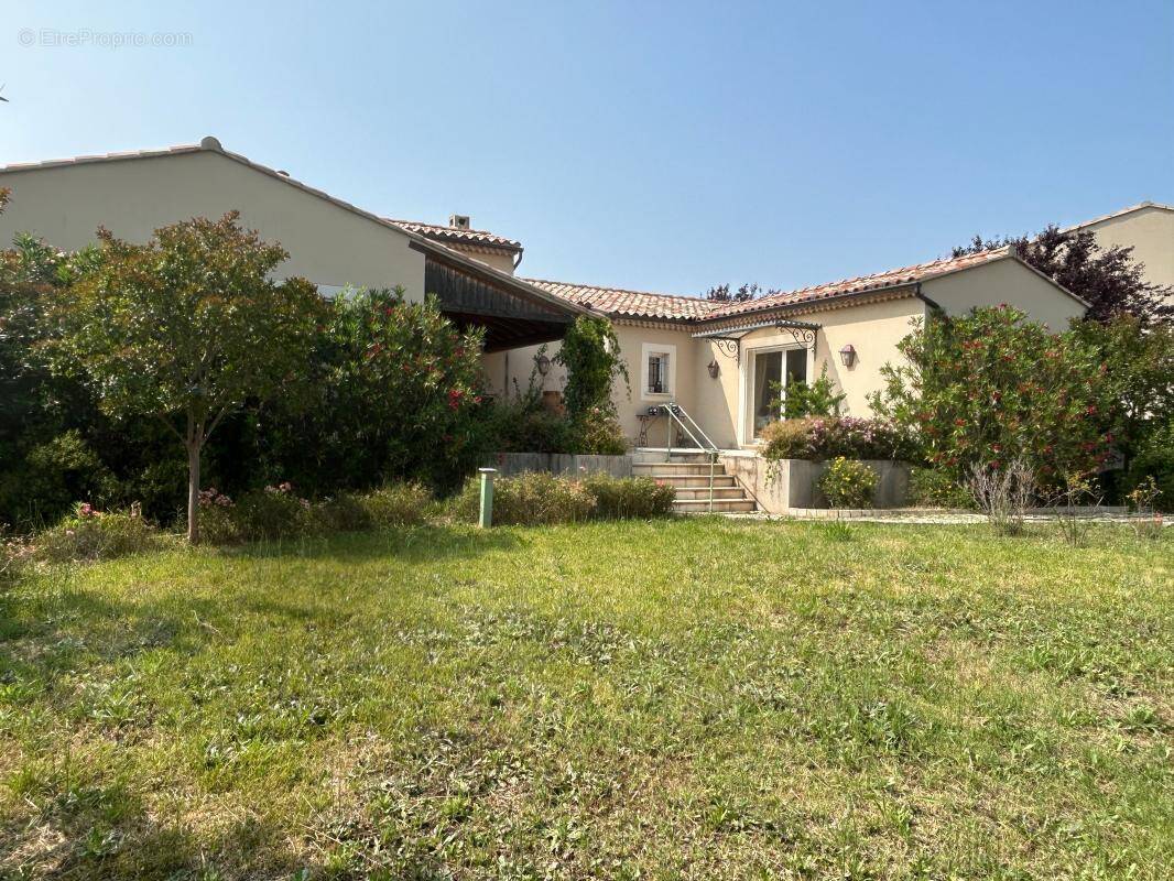 Maison à VAISON-LA-ROMAINE