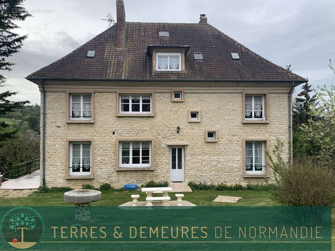 Maison à VIMOUTIERS