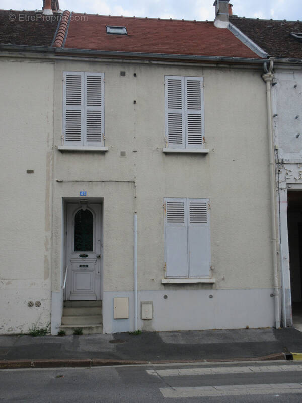 Maison à COULOMMIERS