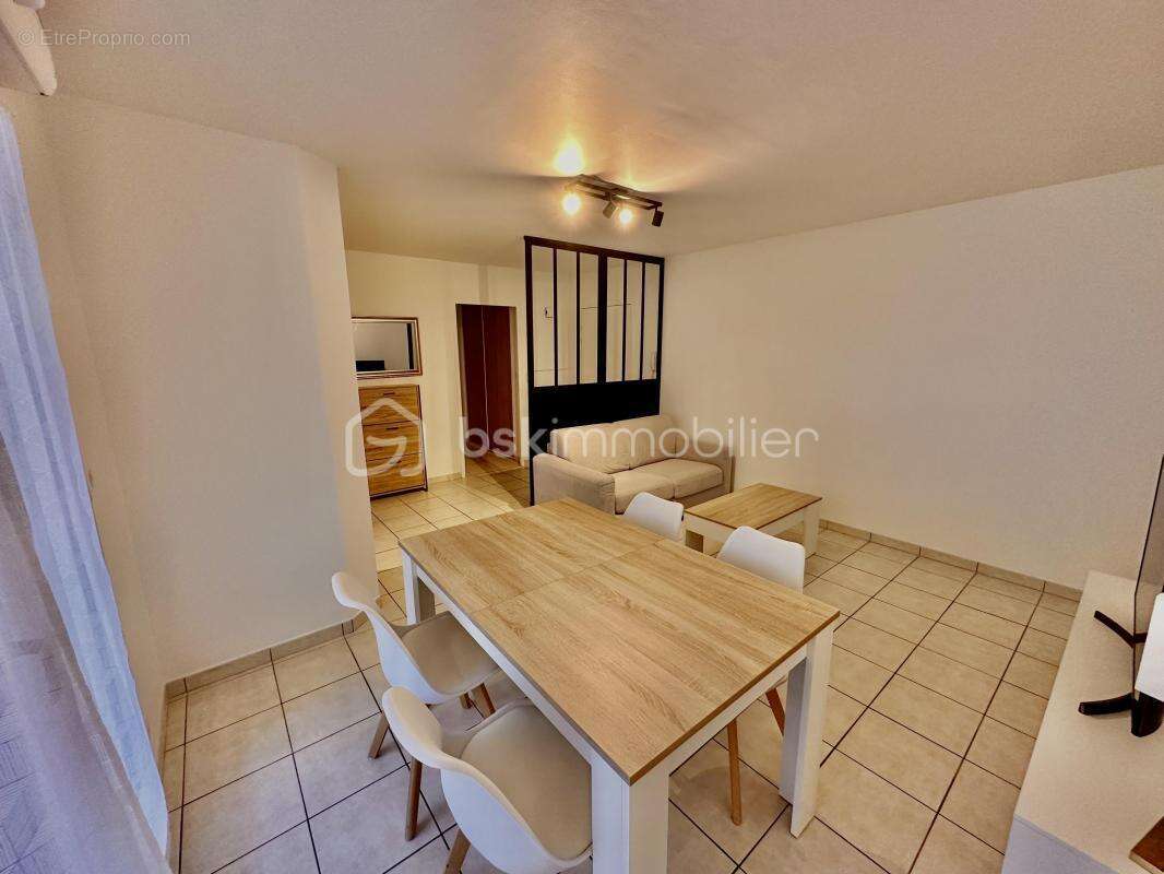 Appartement à LA RICHE