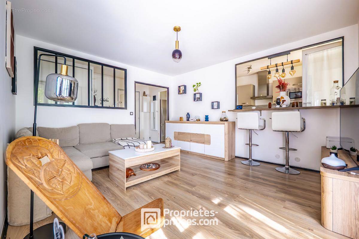 Appartement à LIMEIL-BREVANNES