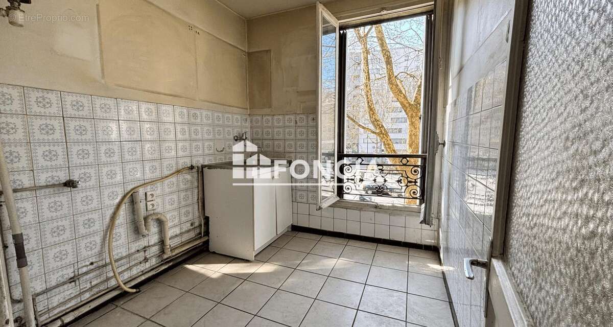 Appartement à PARIS-18E