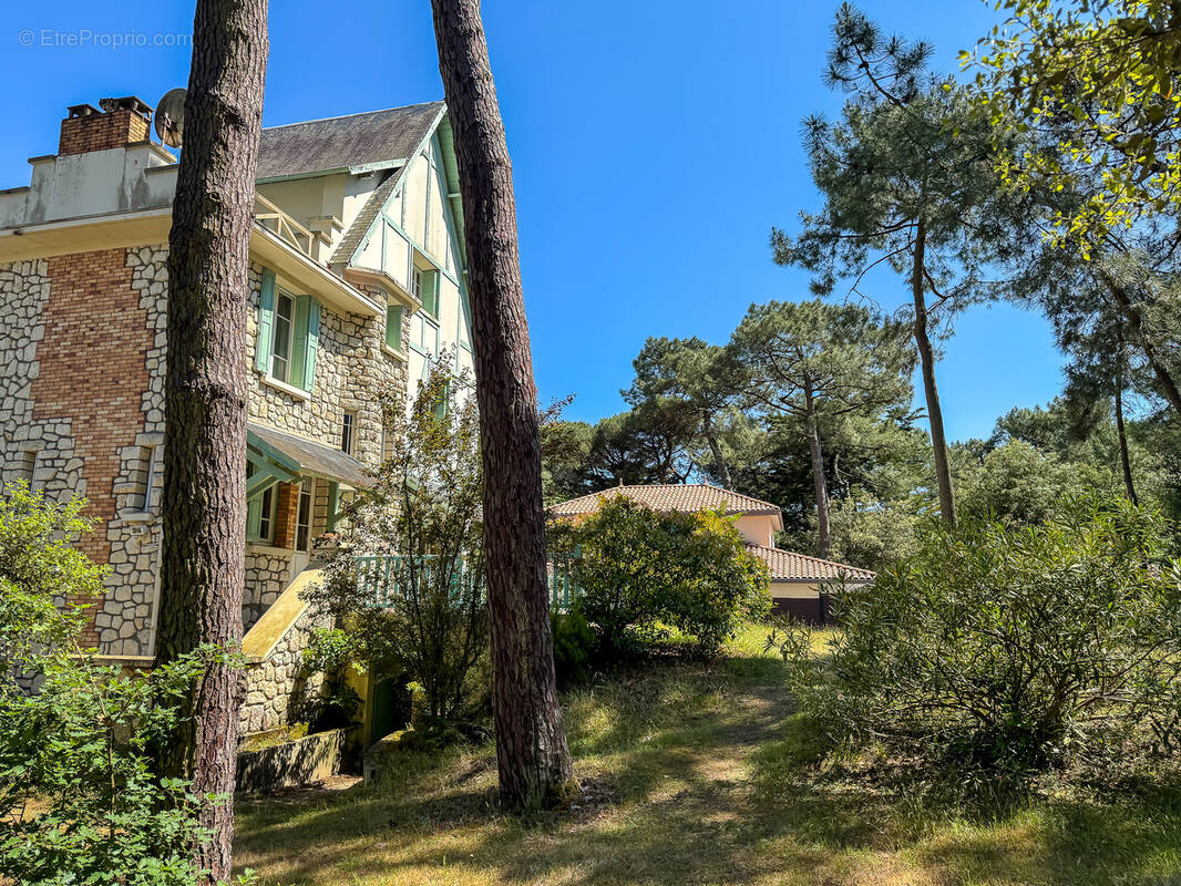 Maison à LES MATHES