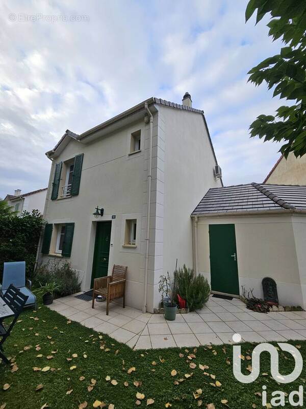 Photo 1 - Maison à BAILLY-ROMAINVILLIERS